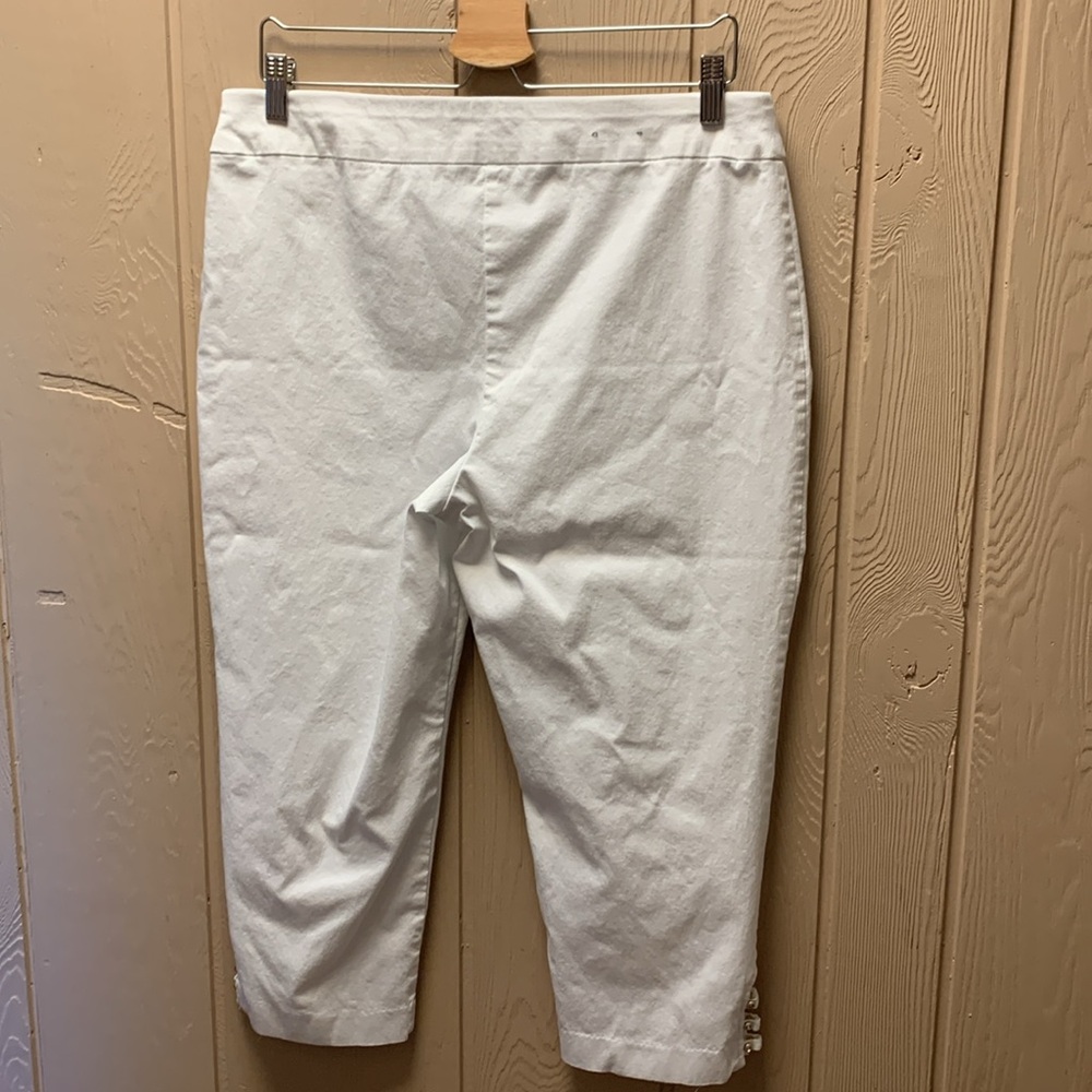 JM Collection Capris - Picture 9 of 12